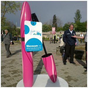 Предизвикателно изглеждаше да подбера герила примери от България, защото от чужбина всеки може.